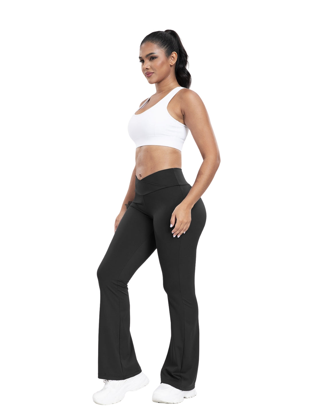 Pantalones acampanados con línea en V ceñida