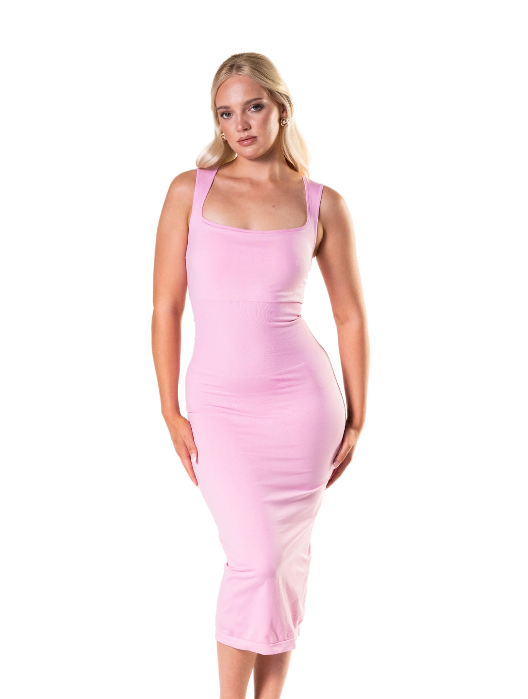 Vestido ajustado de cuello cuadrado