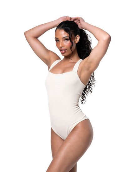 Body de canalé con cuello cuadrado